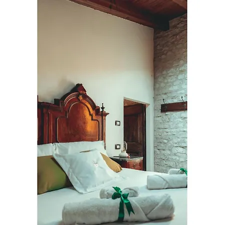 Borgo Sgarabia Relais I Boschi