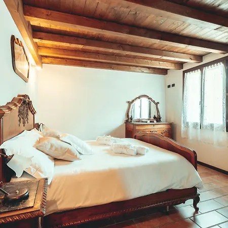 شقة Borgo Sgarabia Relais *