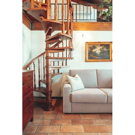 شقة Borgo Sgarabia Relais *
