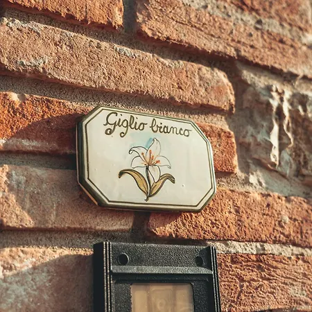 Borgo Sgarabia Relais شقة *